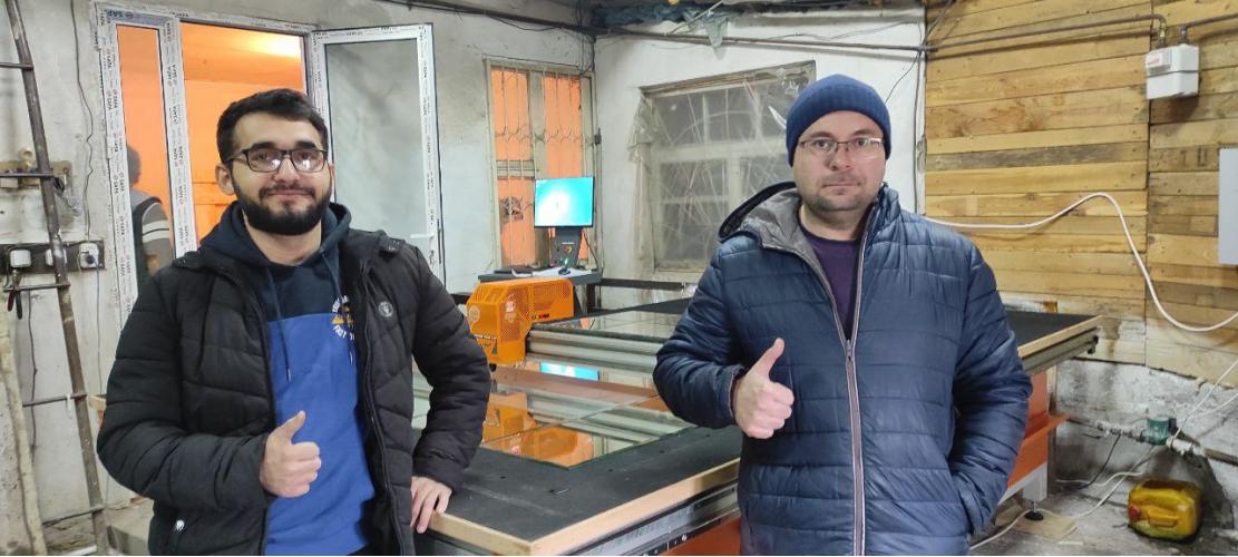 Станок для резки стекла и витражное оборудование запущено в Казахстане